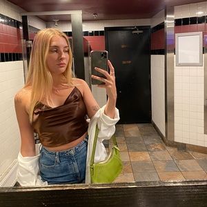 Meet your Posher, Miriam